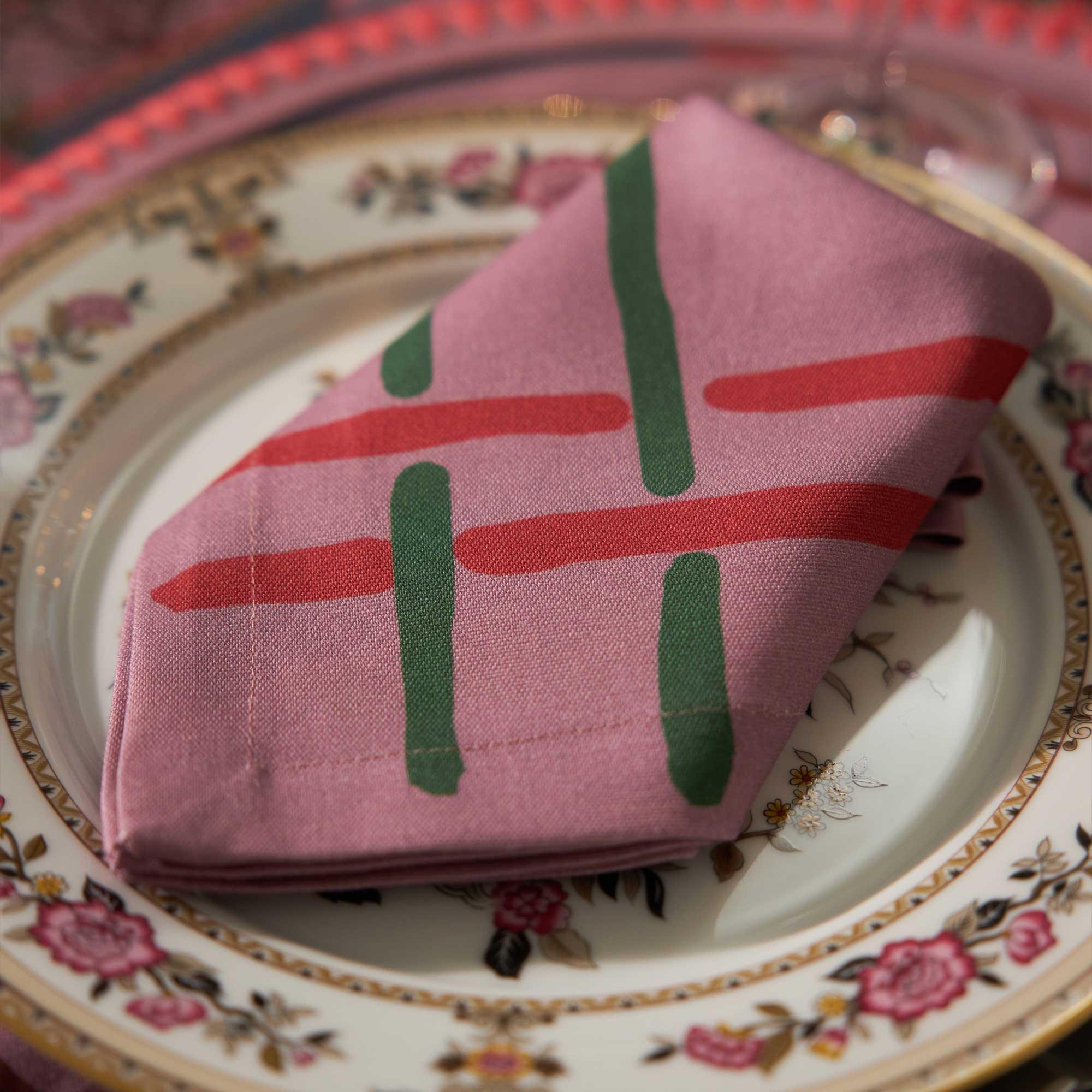 6 Napkins La Vie En Rose