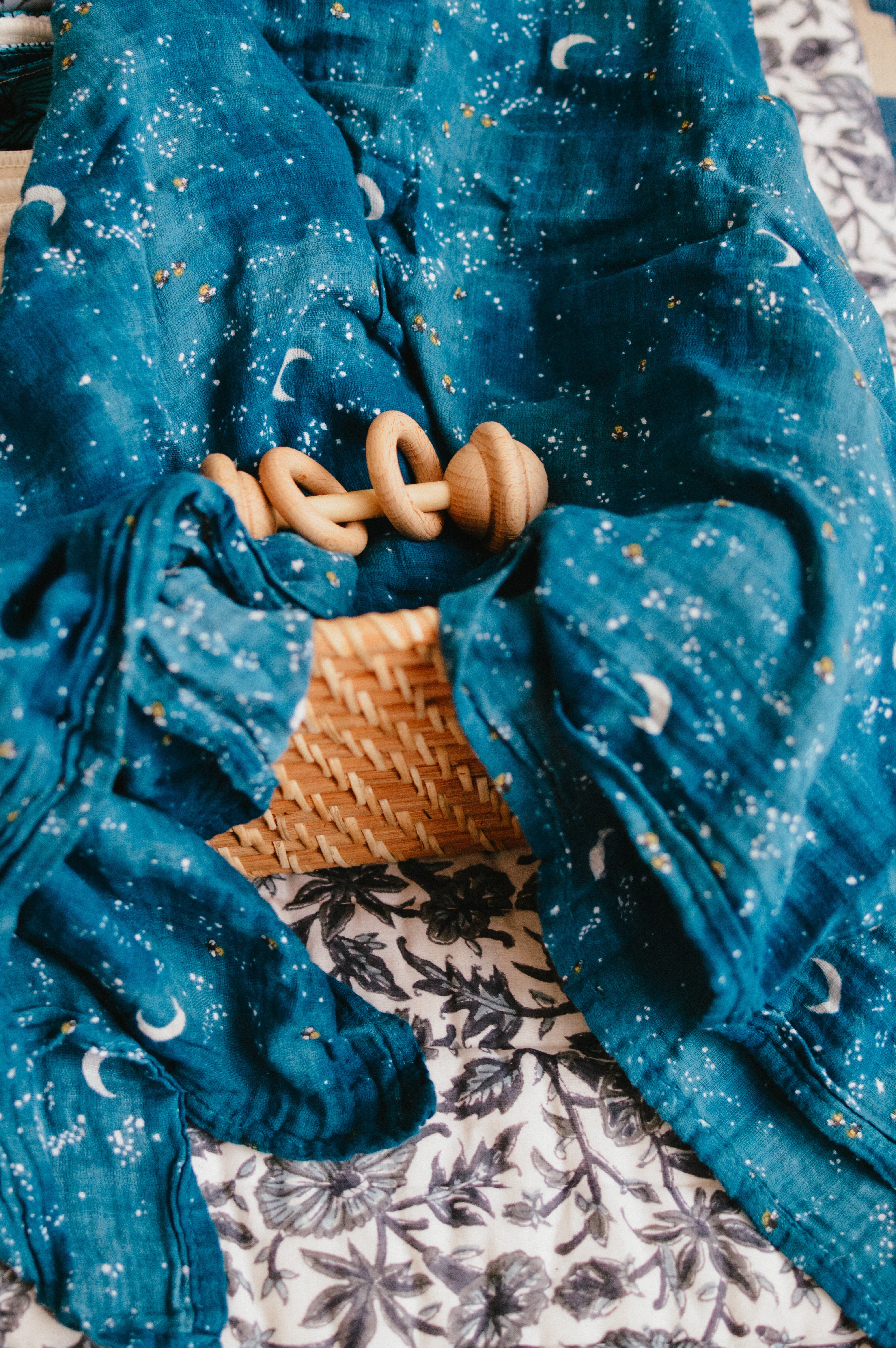 ORGANIC SWADDLE - STARRY NIGHT