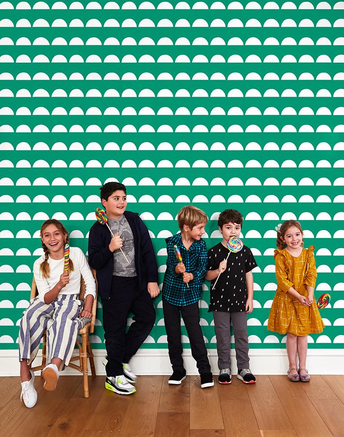 'sun Tile' Wallpaper By Tea Collection - Emerald