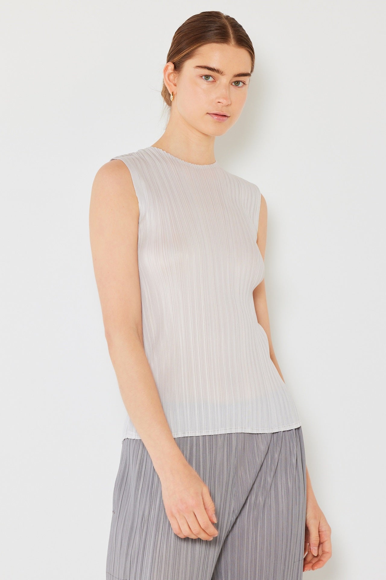 Pleated Sleeveless Tank Top - T01sl_lt. Gray