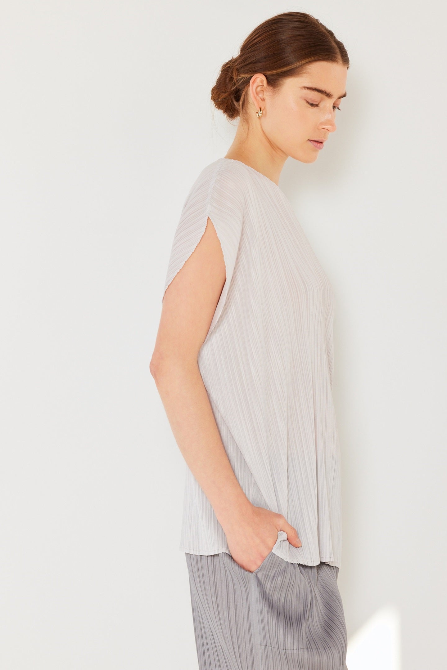 Pleated Oversize Dolman Sleeve Top - T02sr_lt. Gray