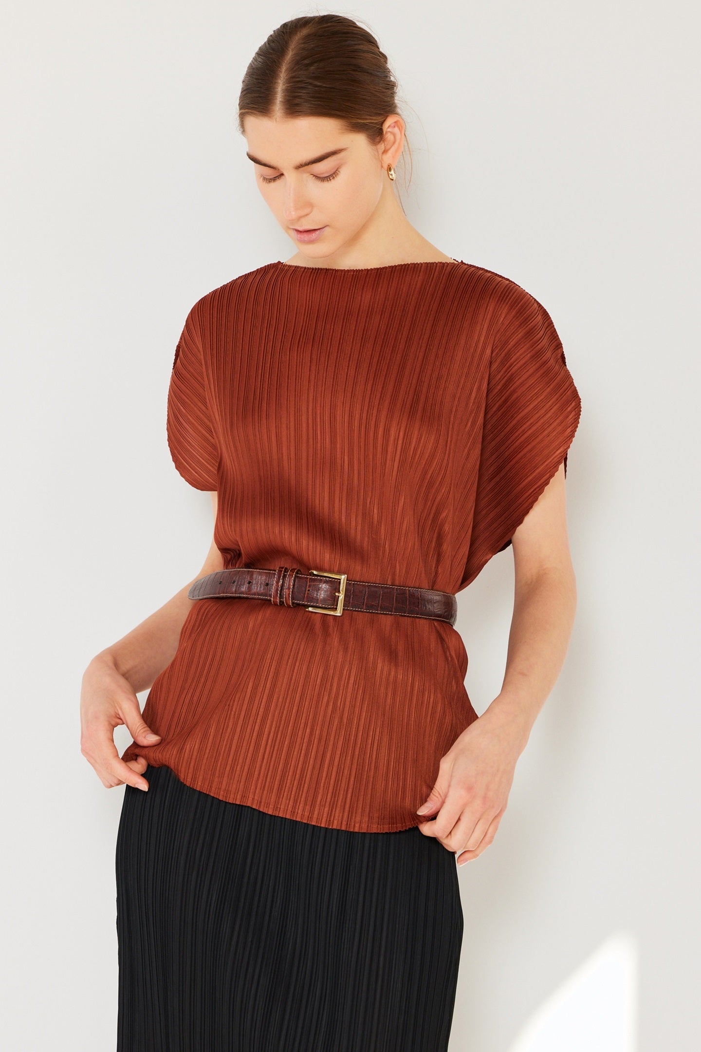 Pleated Oversize Dolman Sleeve Top - T02sr_brown