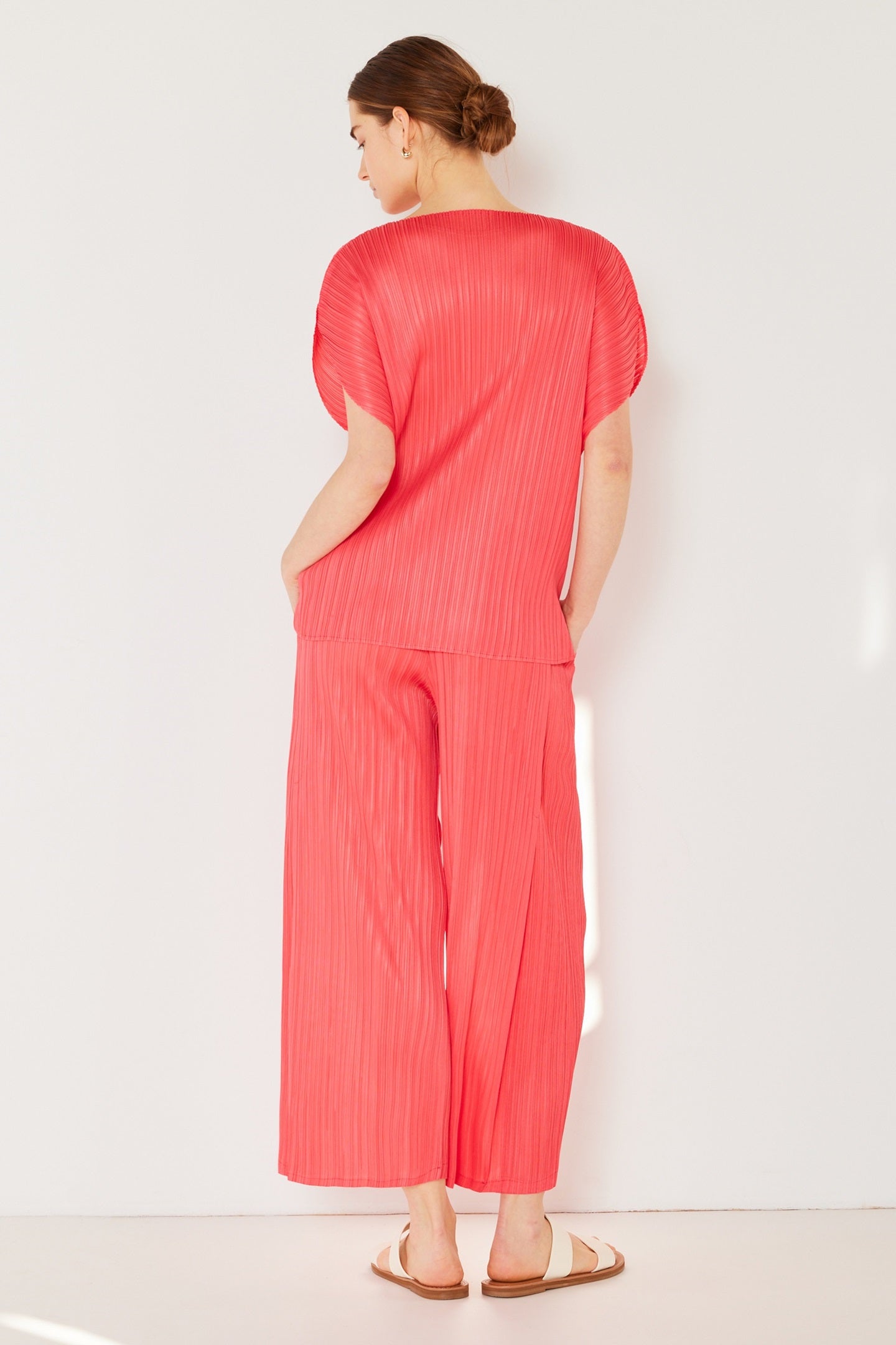 Pleated Oversize Dolman Sleeve Top - T02sr_rubine Red