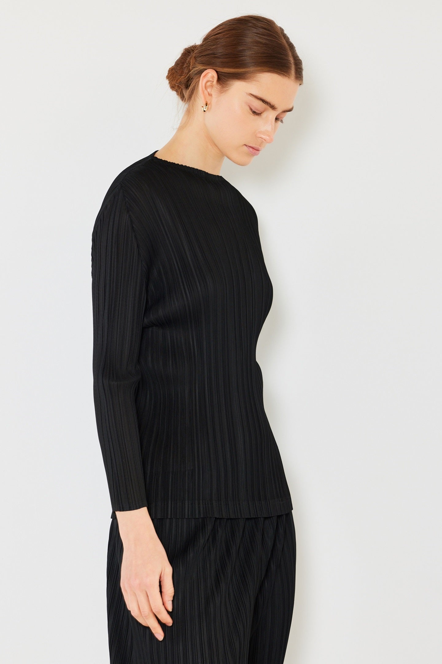 Pleated Long Sleeve Boatneck Top - T04ls_black