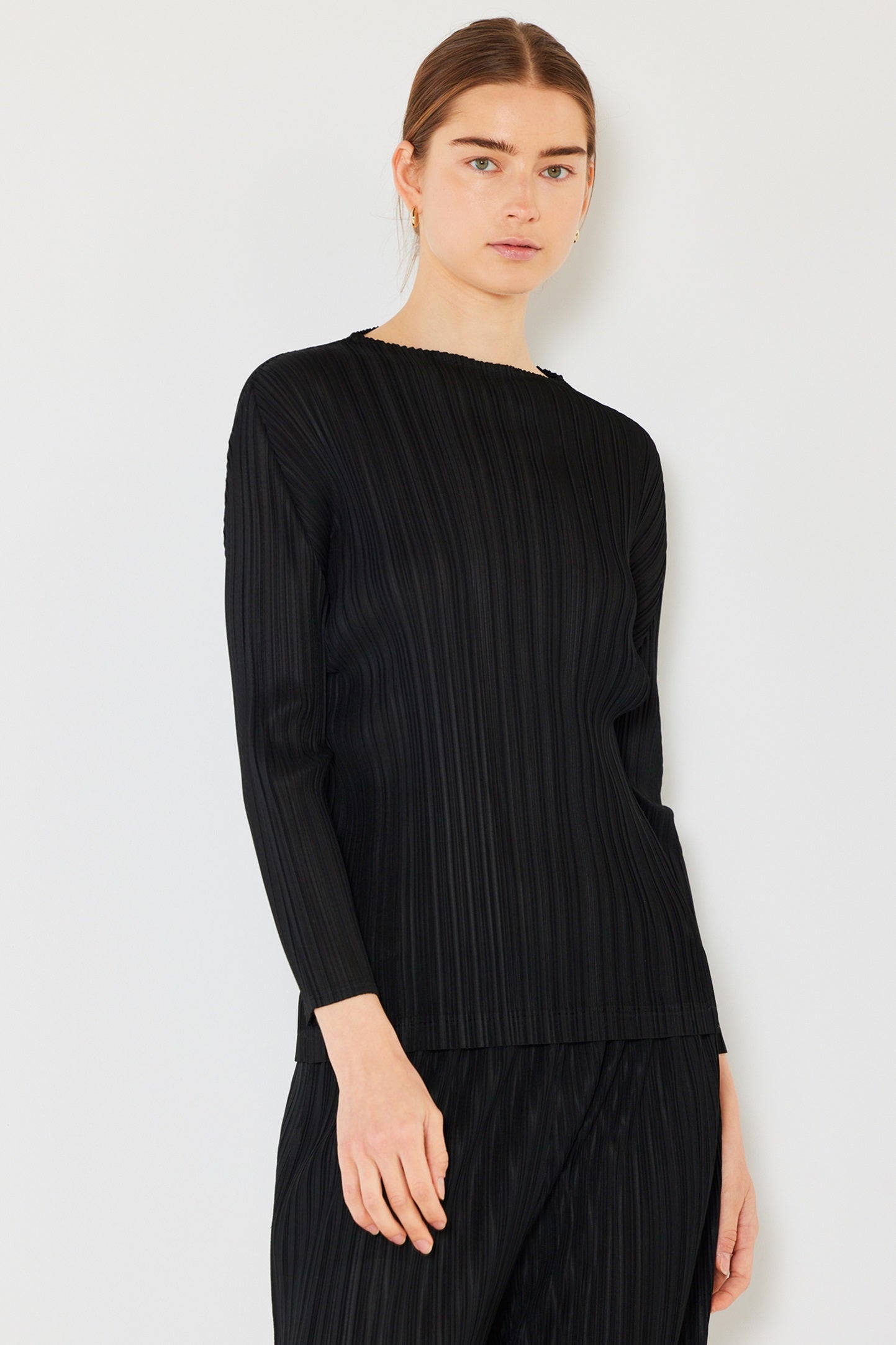 Pleated Long Sleeve Boatneck Top - T04ls_black