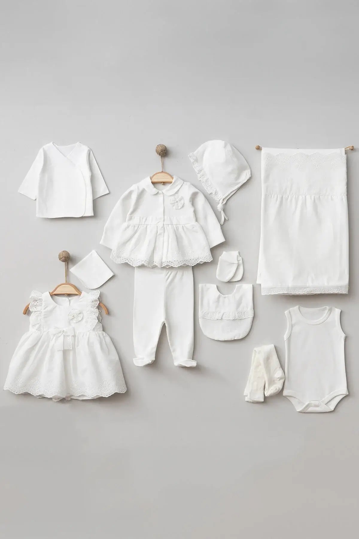 Eden Newborn Homecoming Outfit Set (11 Pcs)