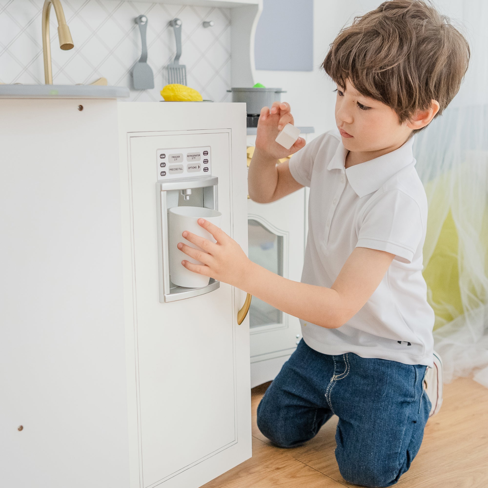 Little Chef Upper East Retro Play Kitchen With Effects, White