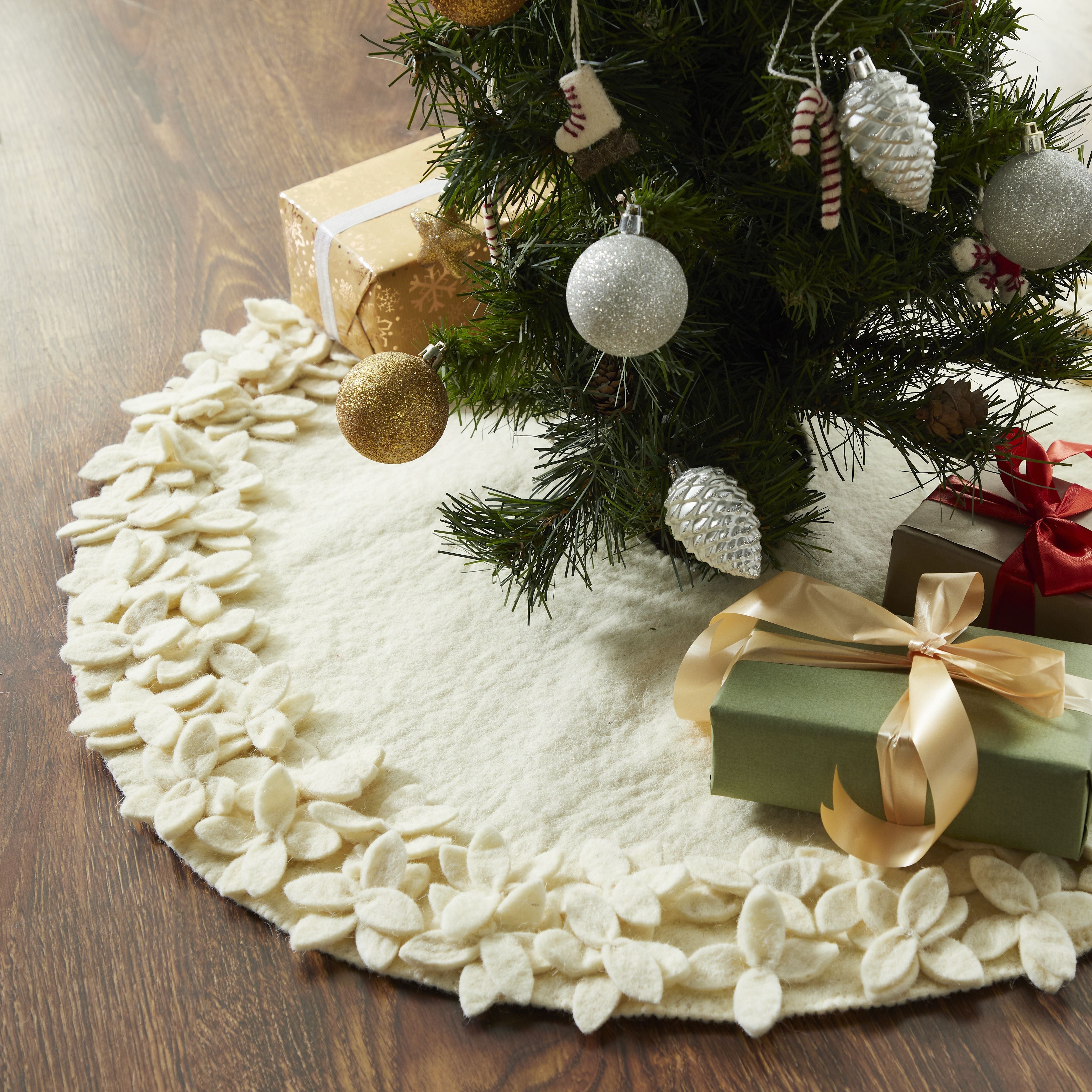 Handmade Felt Mini Christmas Tree Skirt - Cream Overlapping Flowers - 26"