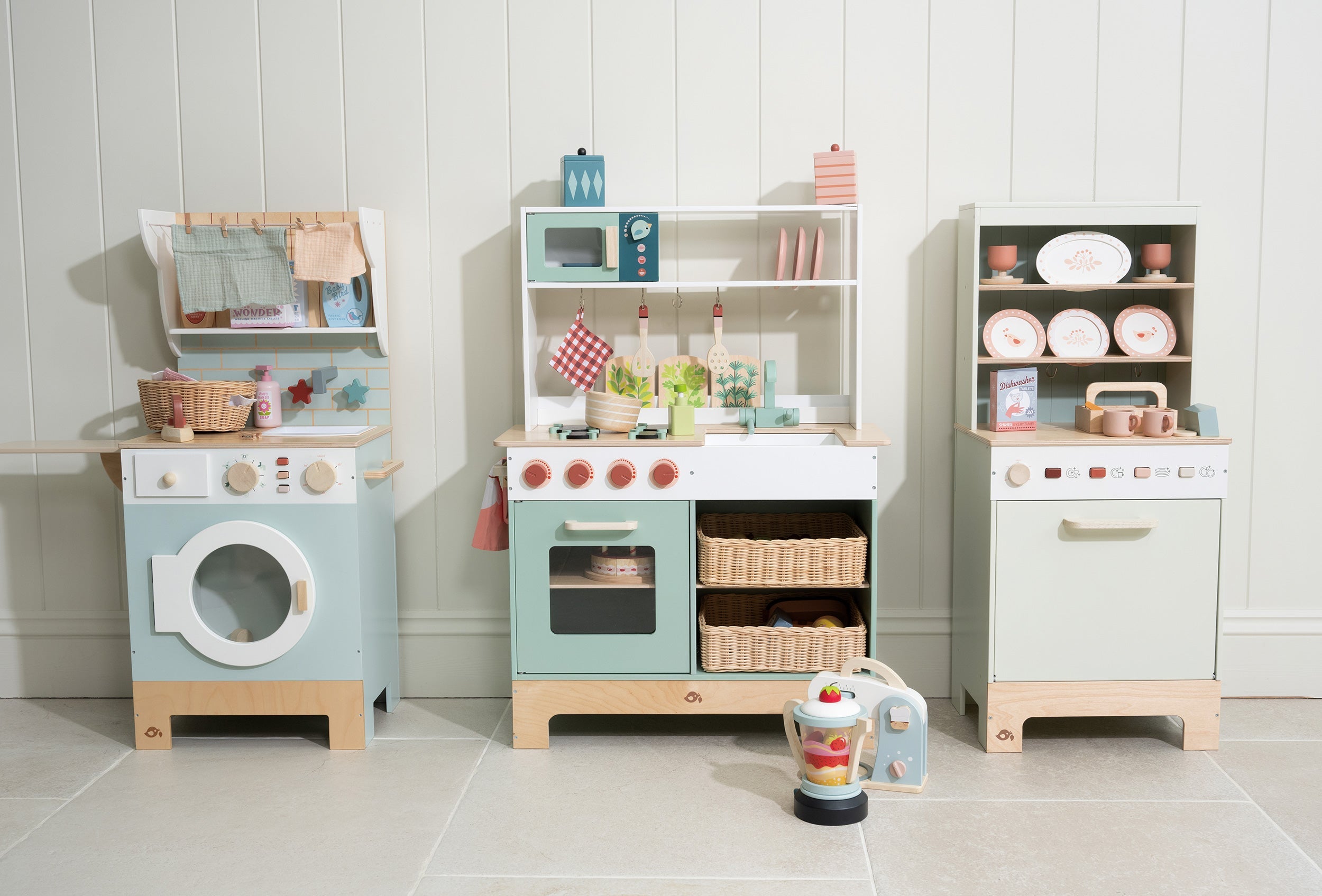 Kitchen Dresser And Dishwasher