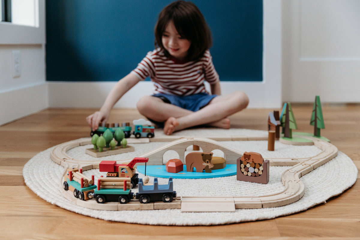 Wild Pines Train Set