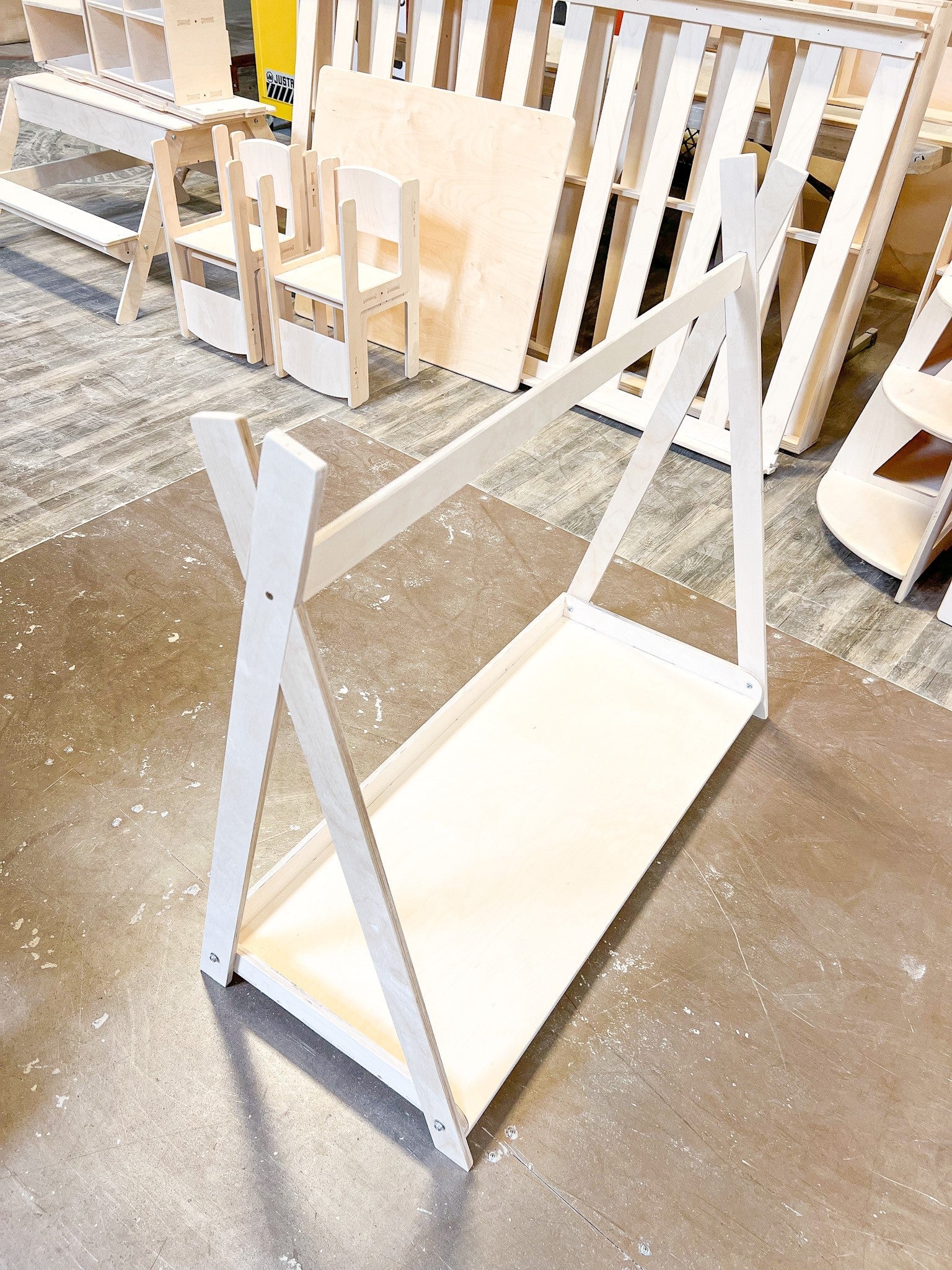Tilly- Clothing Rack
