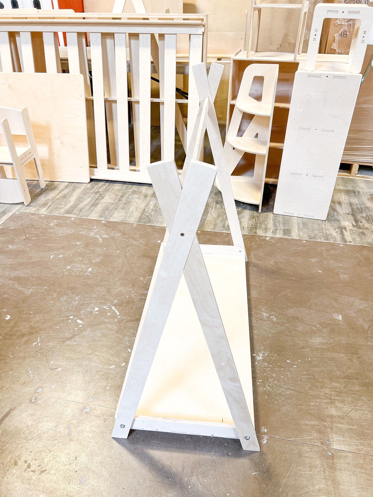 Tilly- Clothing Rack