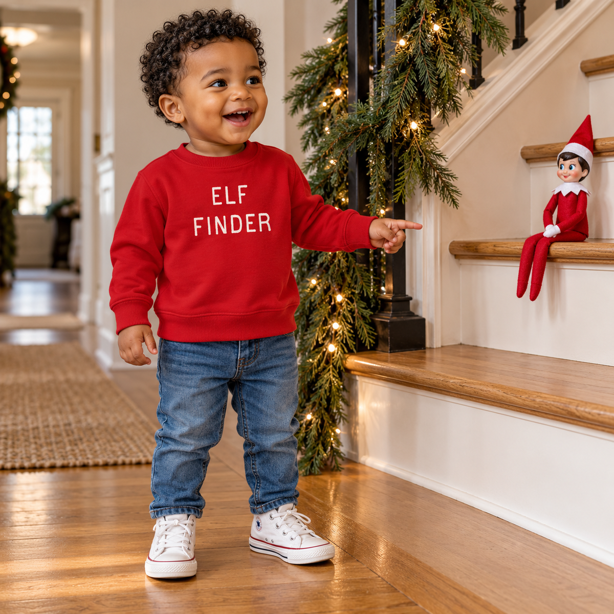 Elf Finder Pullover