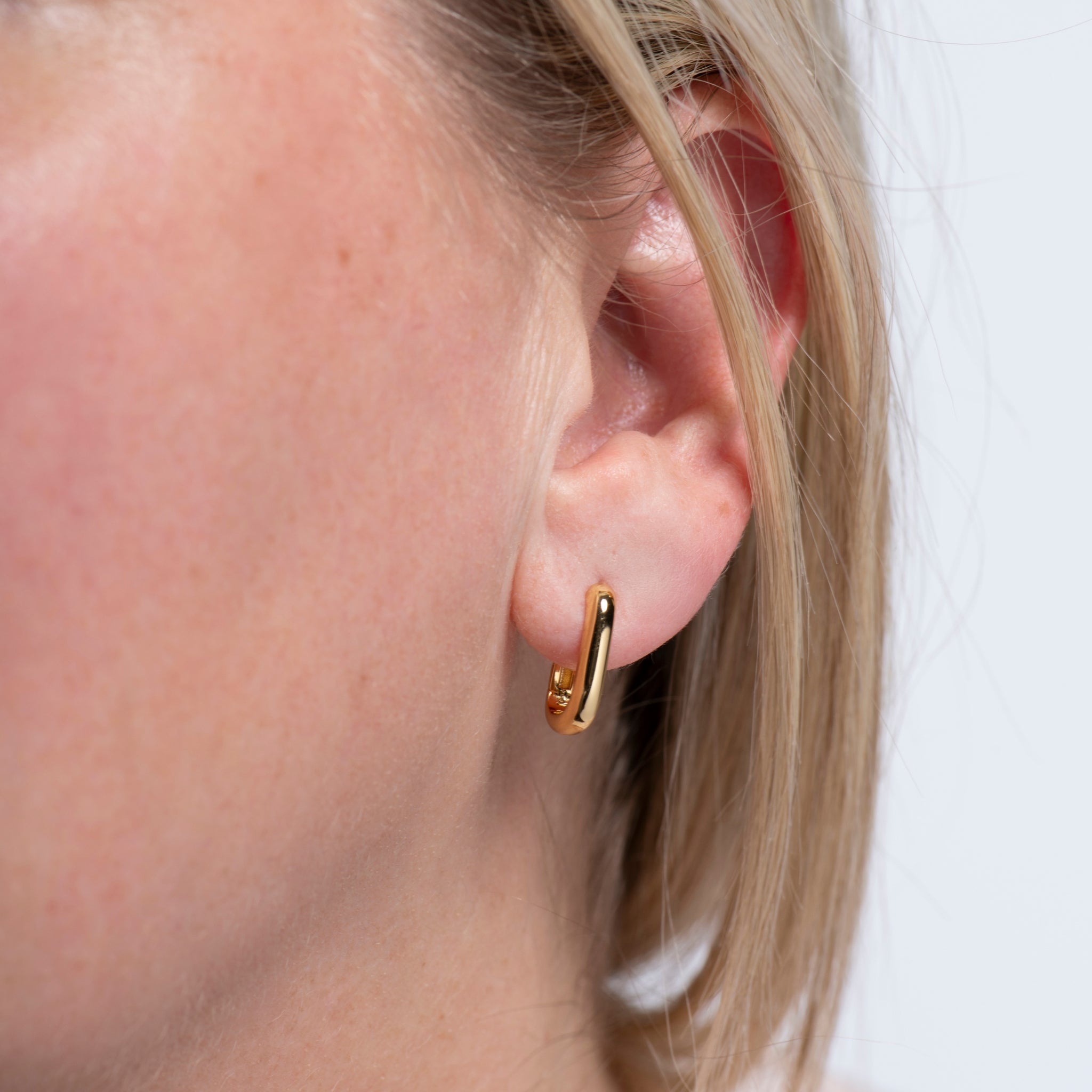 U-shaped Huggie Hoops