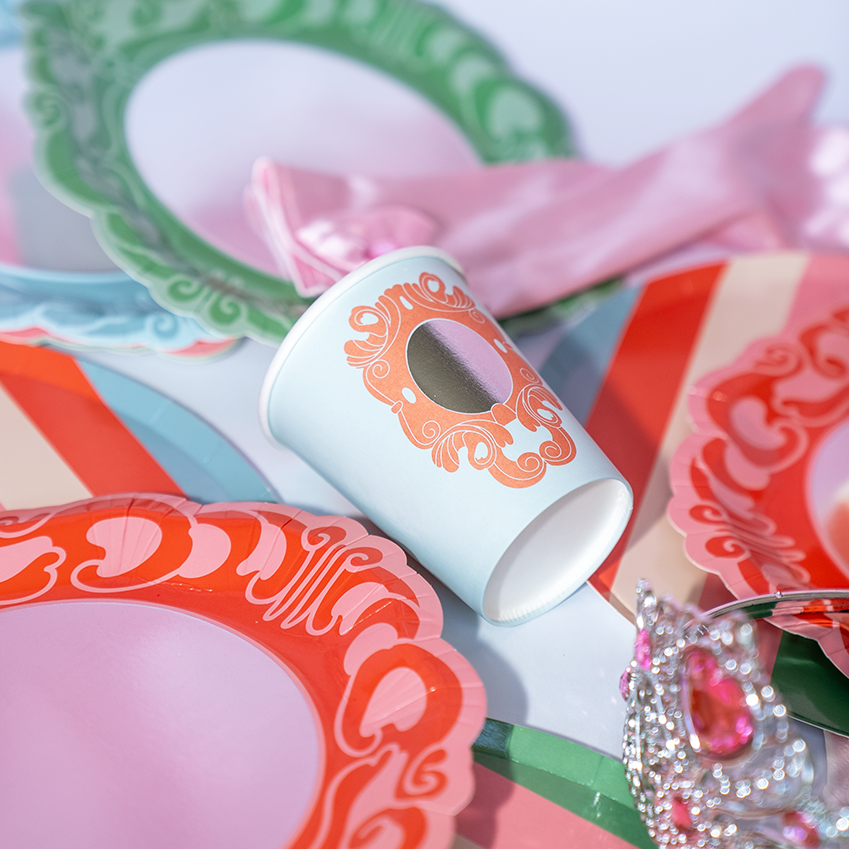 Mirror Mirror And Striped Cups (x 12) - Princess Party