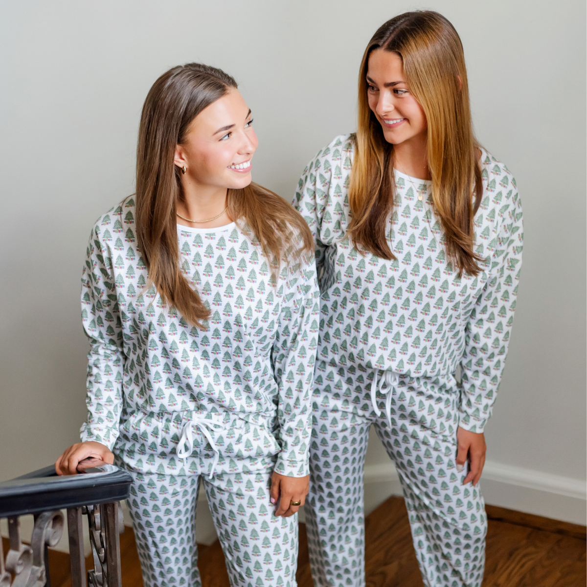Audrey Women's Longsleeve Top Pant Set - Under The Christmas Tree