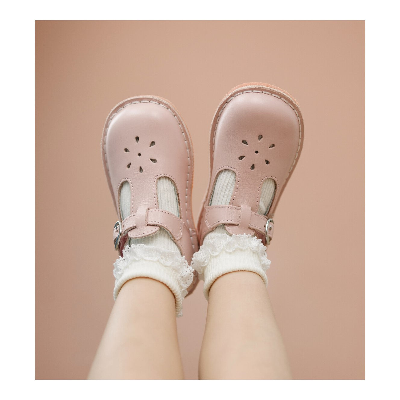 Joy Classic Leather T-strap Mary Jane