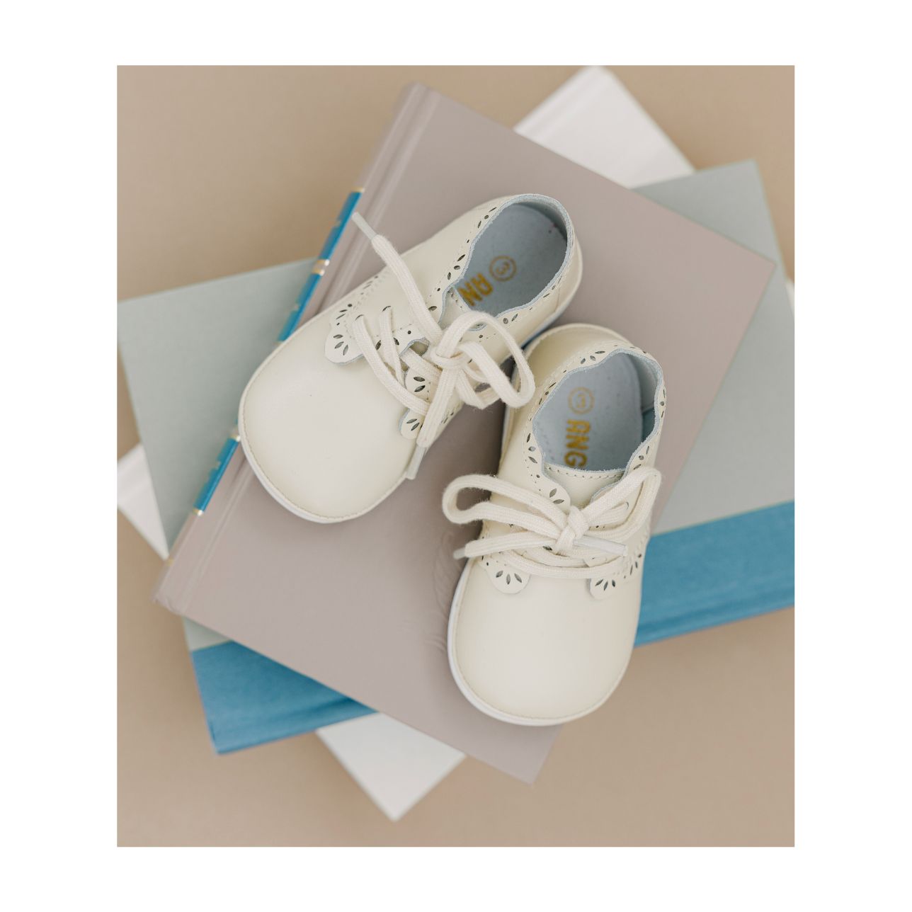 Bella Scalloped Bootie (baby)