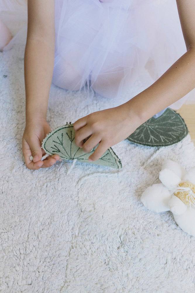 Washable Play Rug Swan Lake