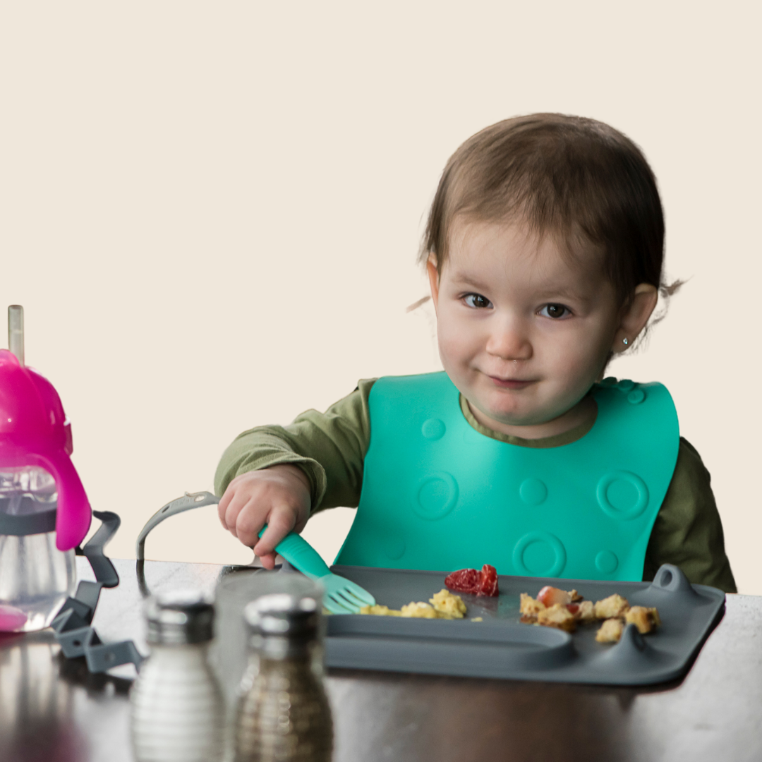 Stop-drop Travel Bib+ Utensils