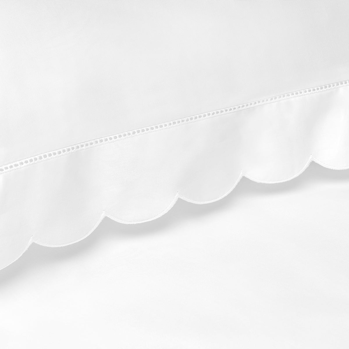 Scalloped Starlight Toddler Duvet - White