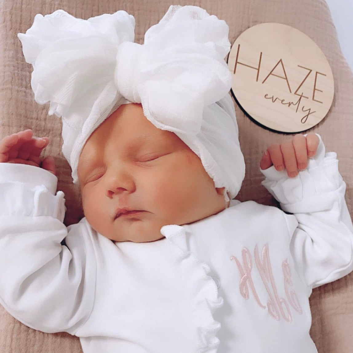 White | Signature Ruffled Baby Headband