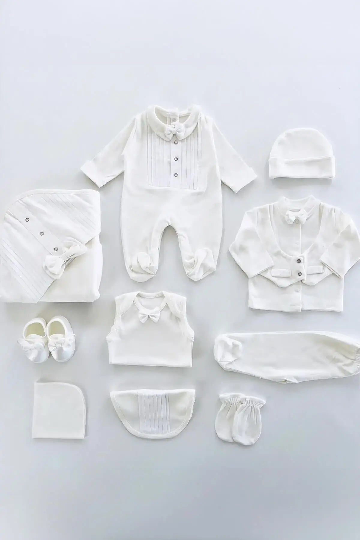 William Newborn White Coming Home Set (10 Pcs)