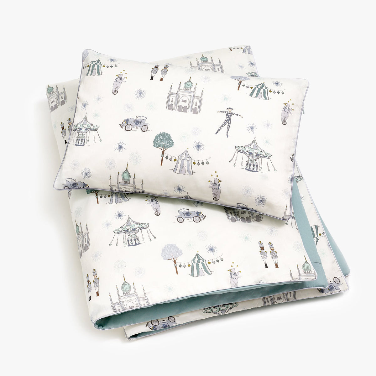 Adventures In Wonderland Toddler Duvet - Aqua