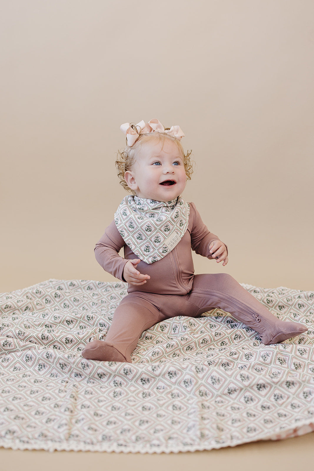 Country Garden Floral Classic Muslin Bib