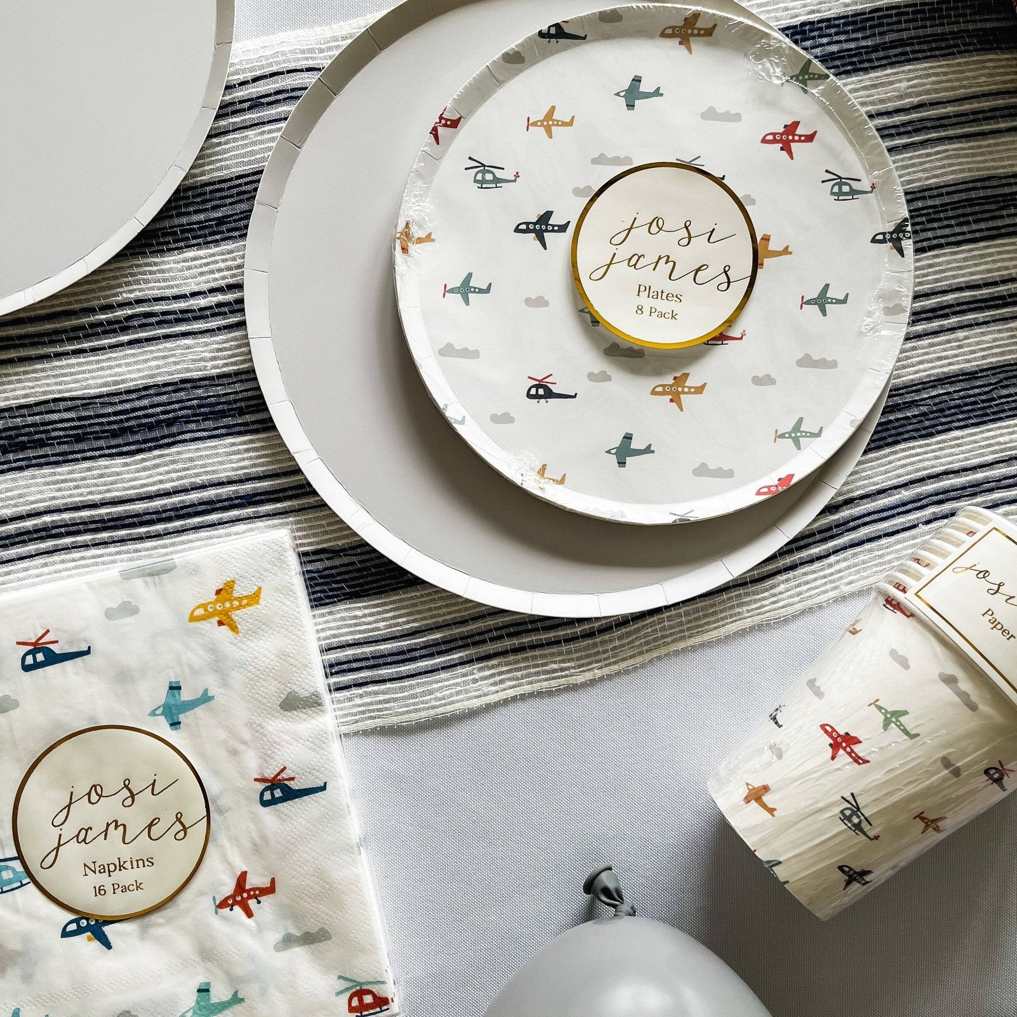 Airplane Cups (8 Per Set)