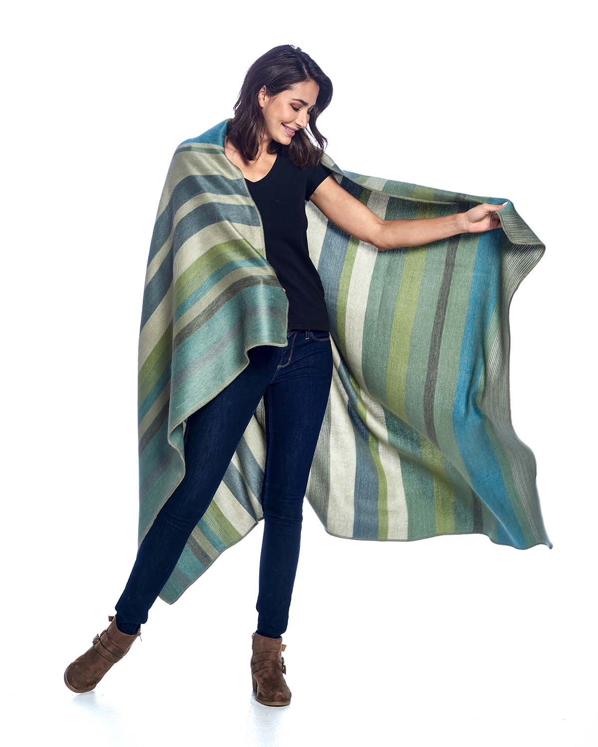 Alpaca Throw Blanket - Lotus