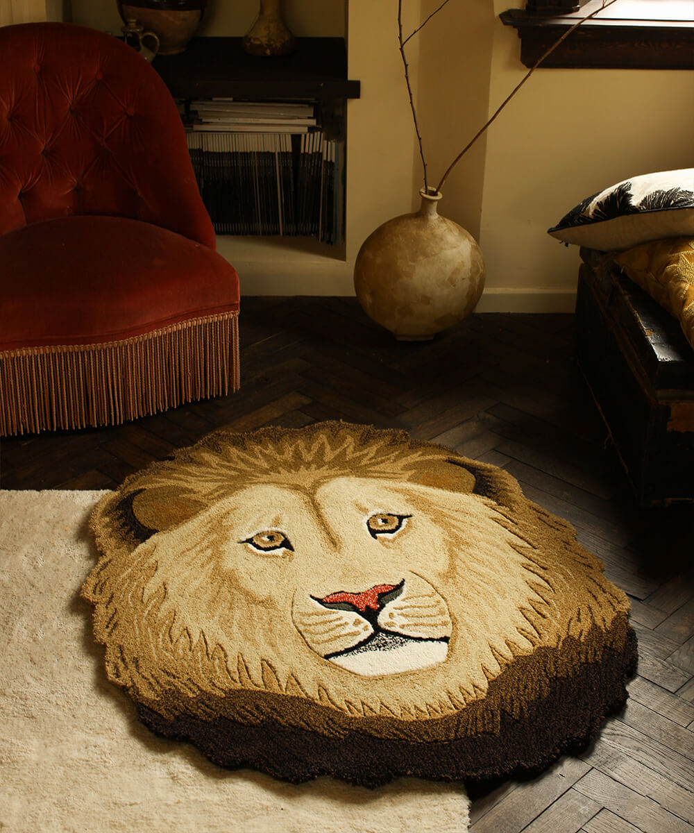 Ari Lion Head Rug Large