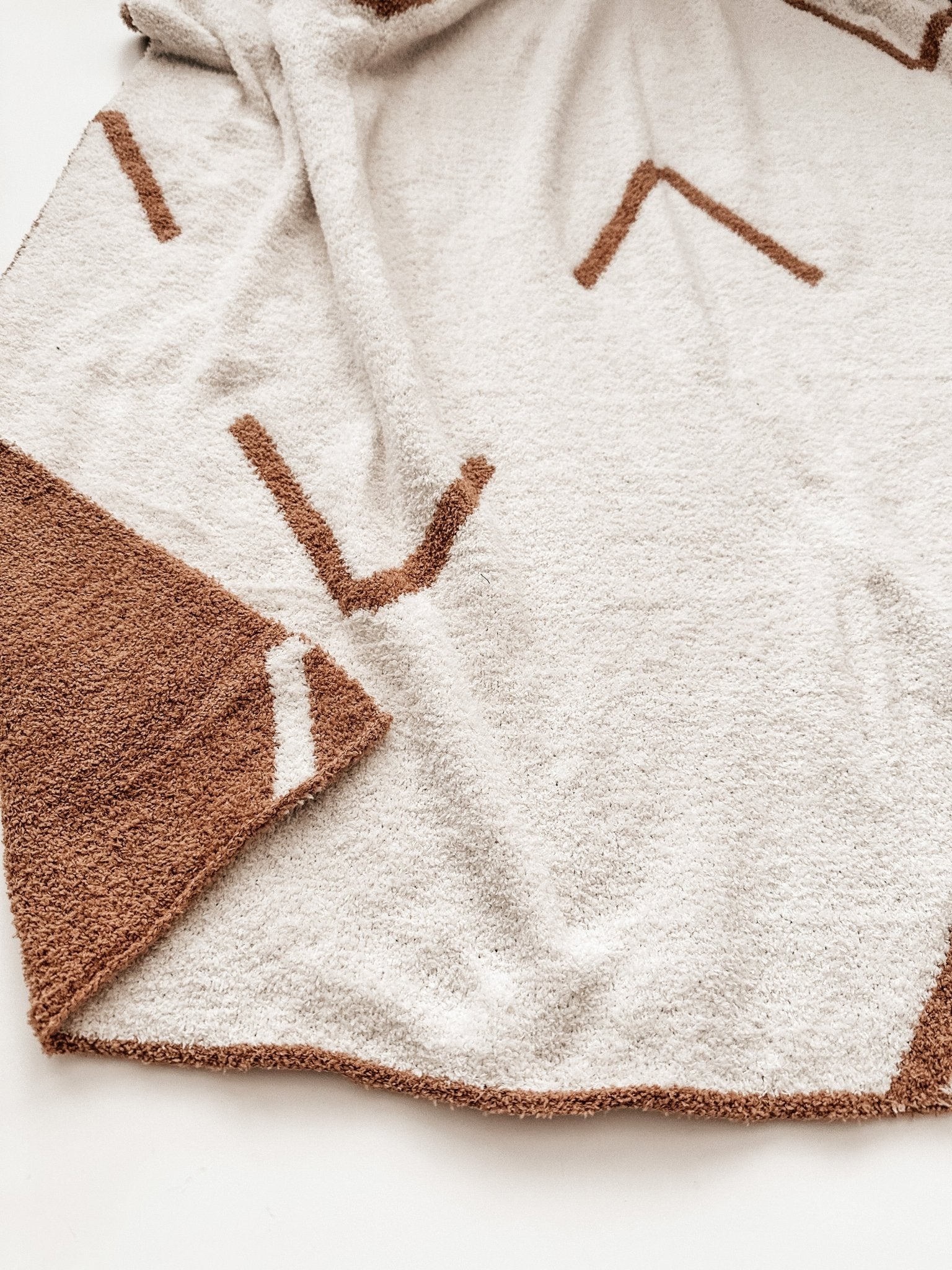 Plush Blanket - Caramel Arrow