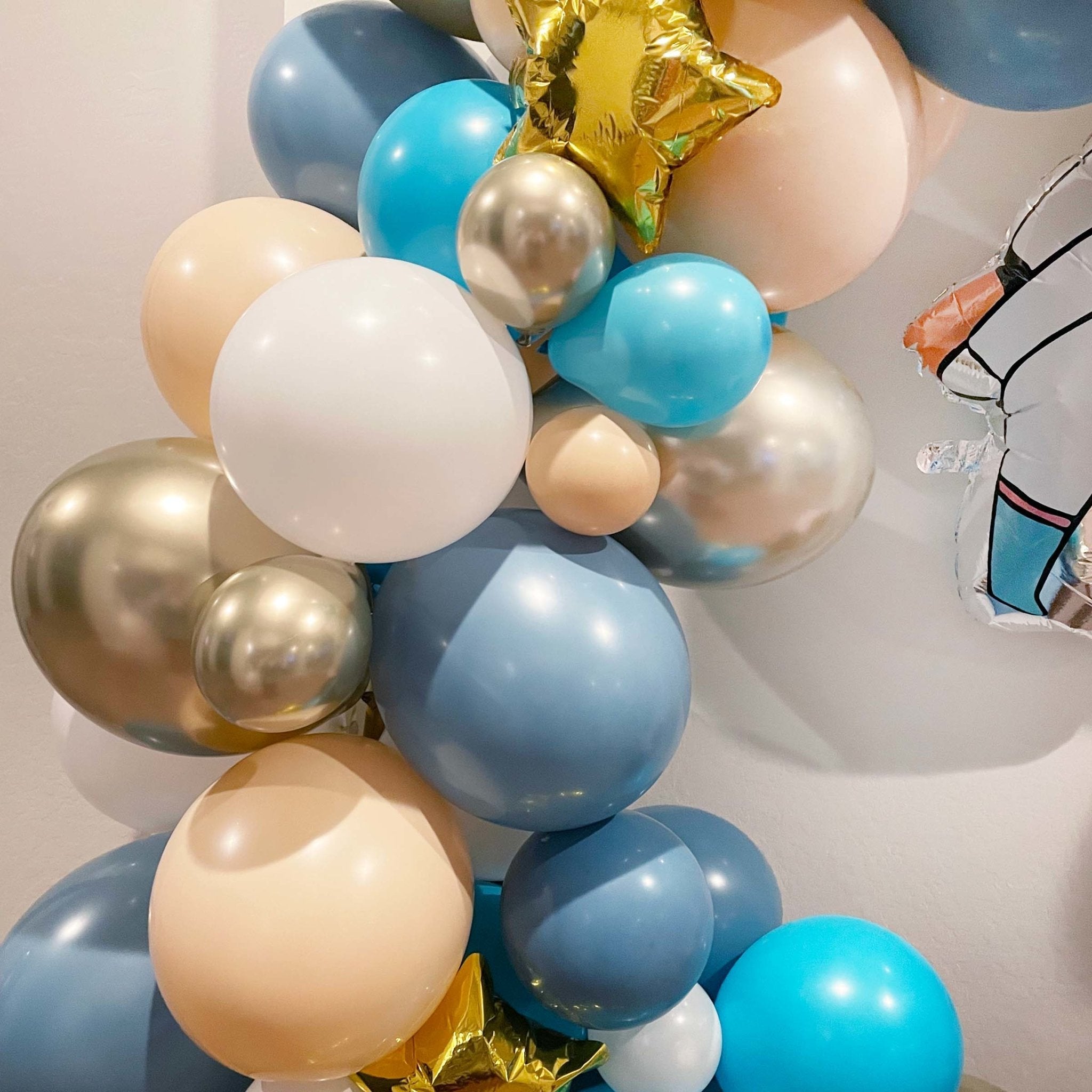 Astronaut Balloon Garland Kit