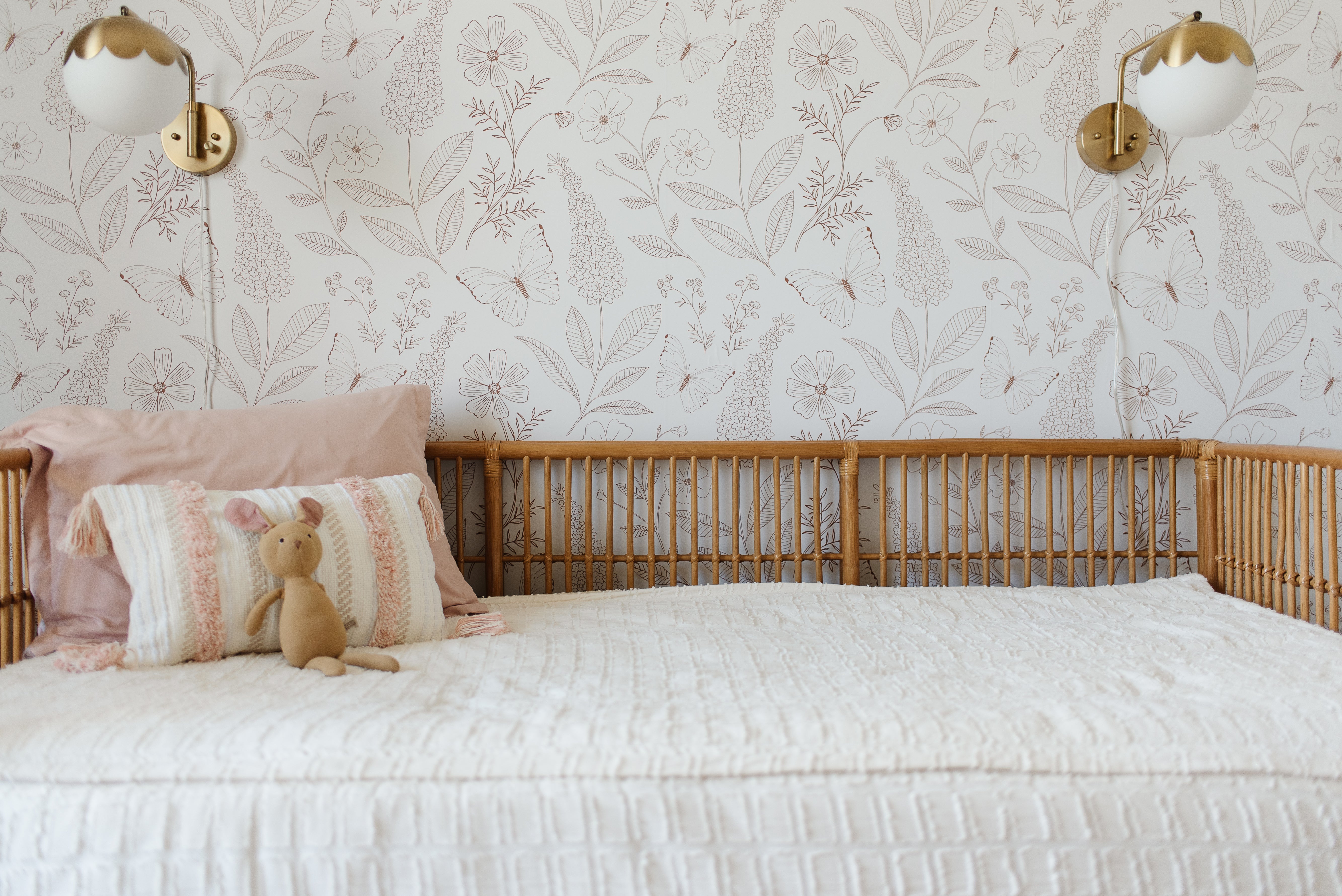 Ashlyn Wallpaper By Gooseberry Moon