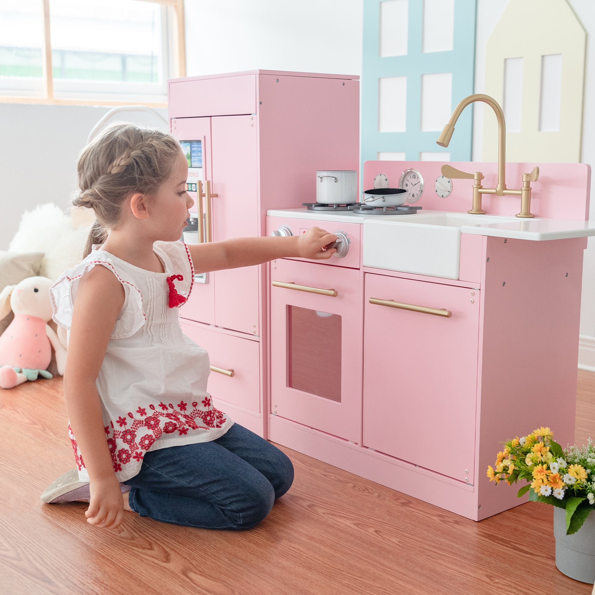 Little Chef Charlotte Play Kitchen & Refrigerator Set, Pink