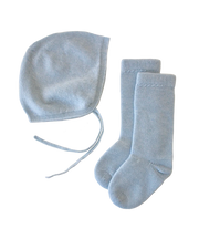 Baby Bonnet + Socks Gift Set - Hydrangea
