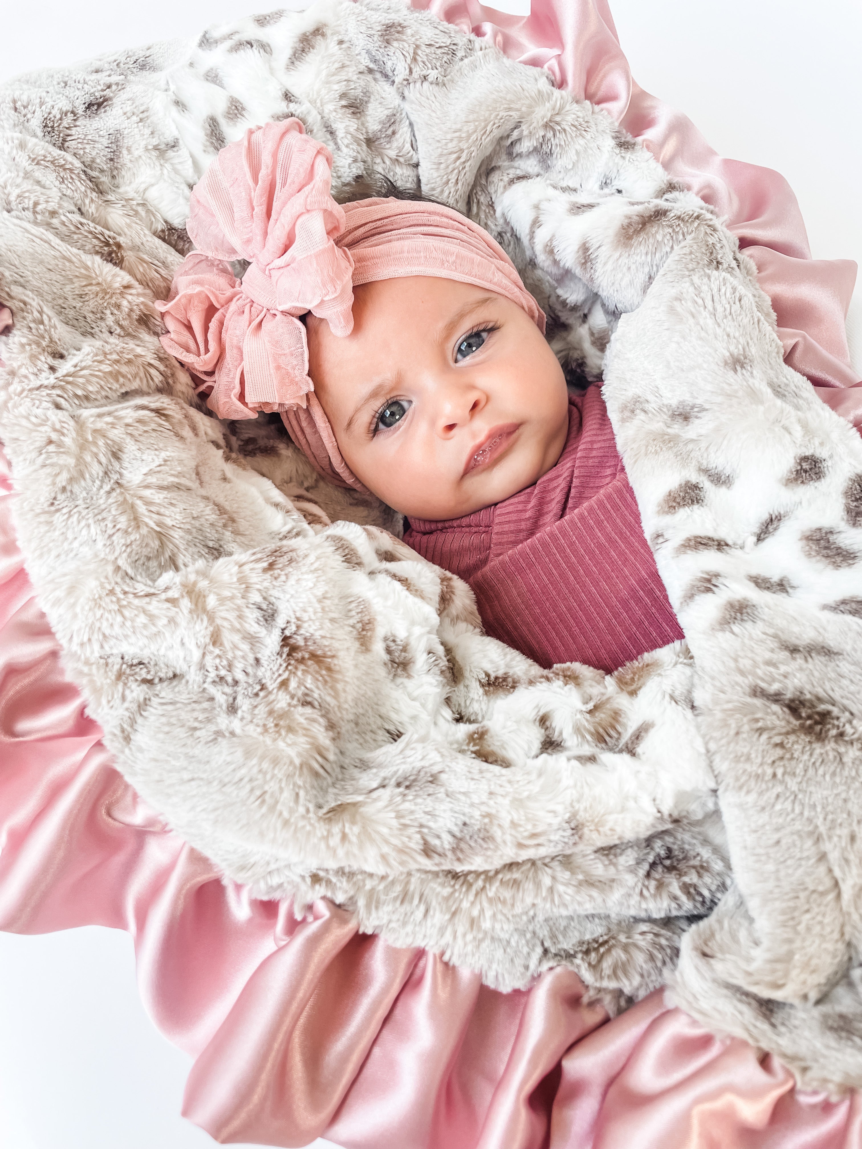 Dusty Pink Snowcat | Luxe Cuddle Blanket