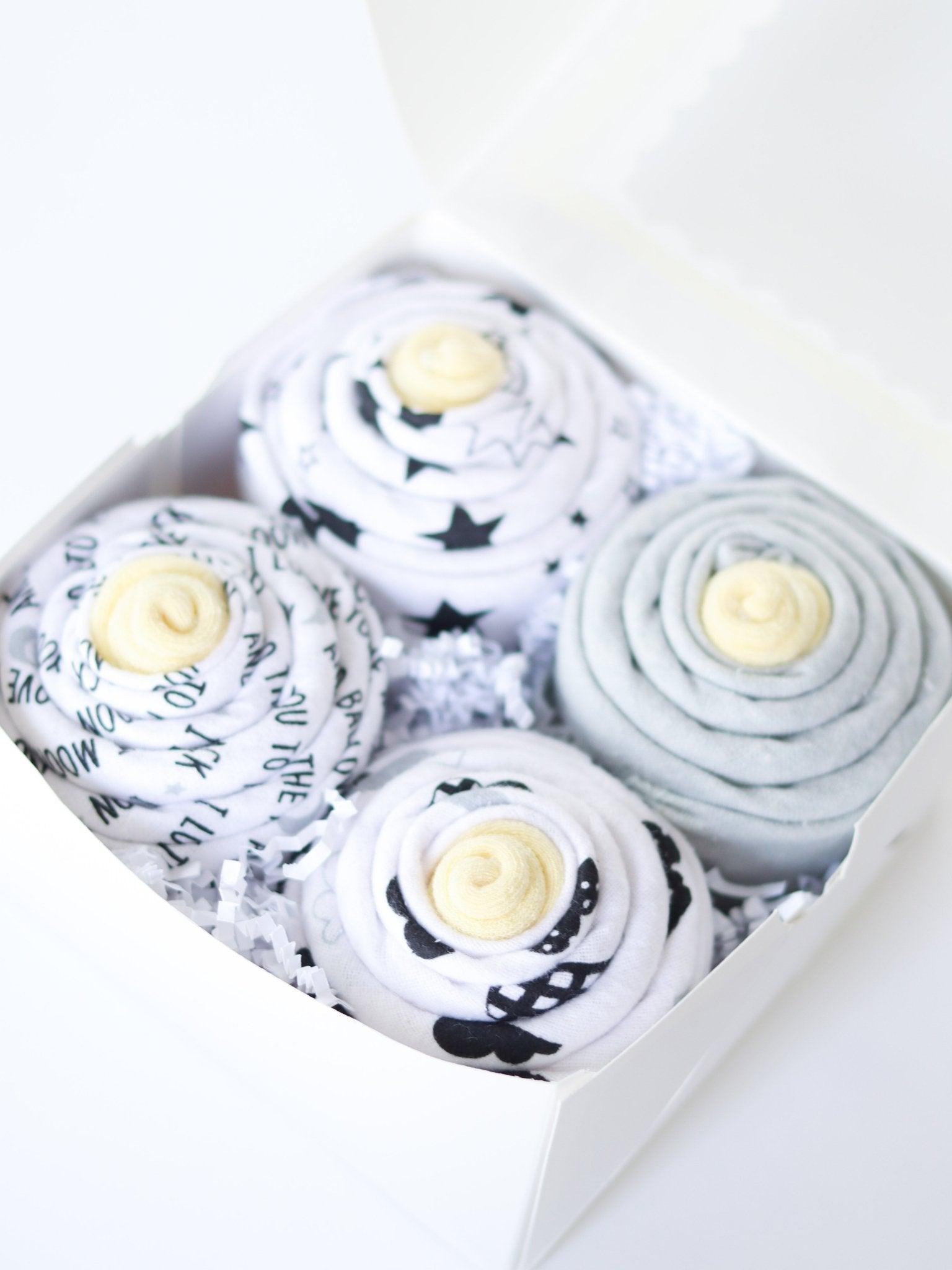 Baby Neutral Cupcake Set - Moon