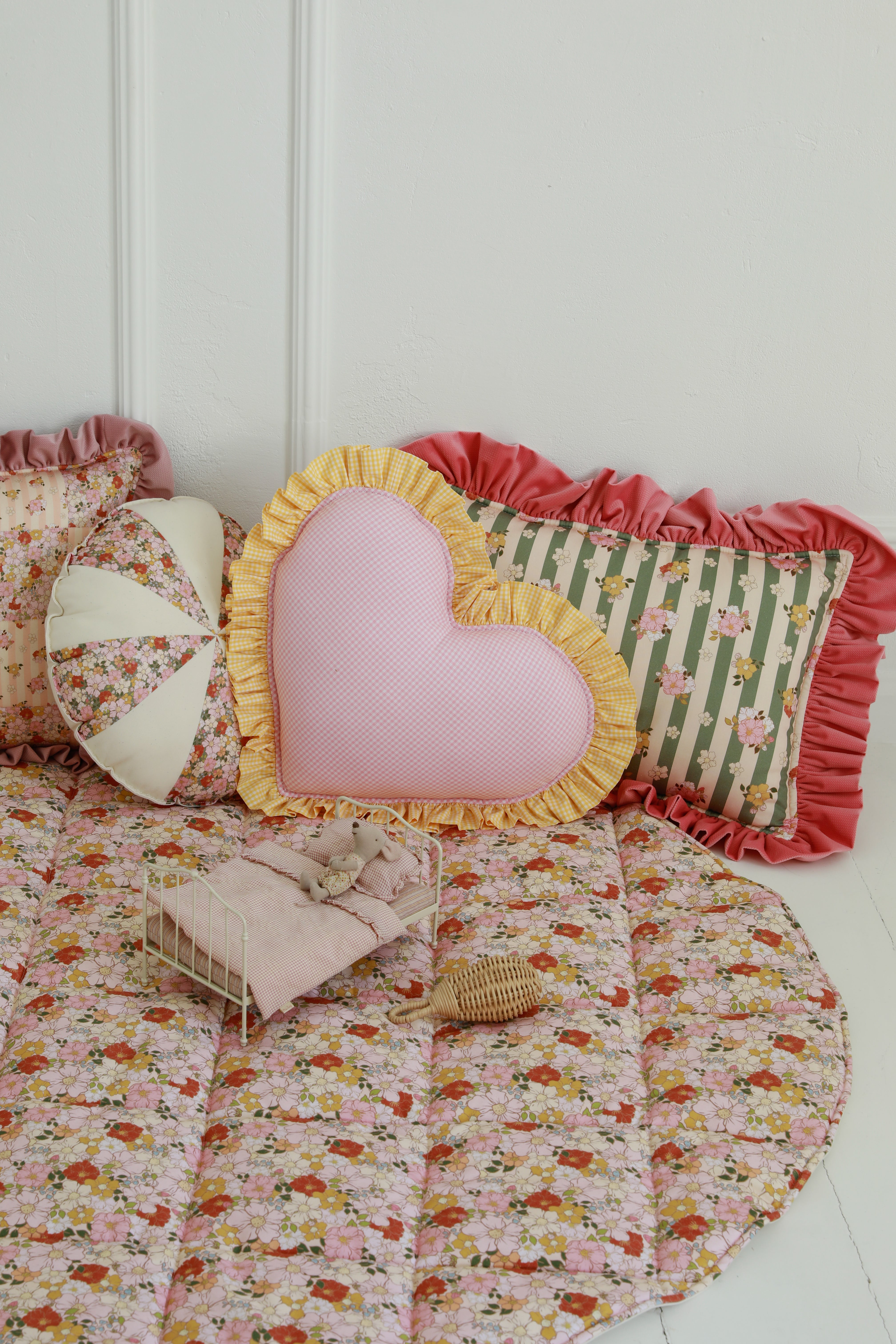 "fall Garden" Heart Pillow With Checkered Frill