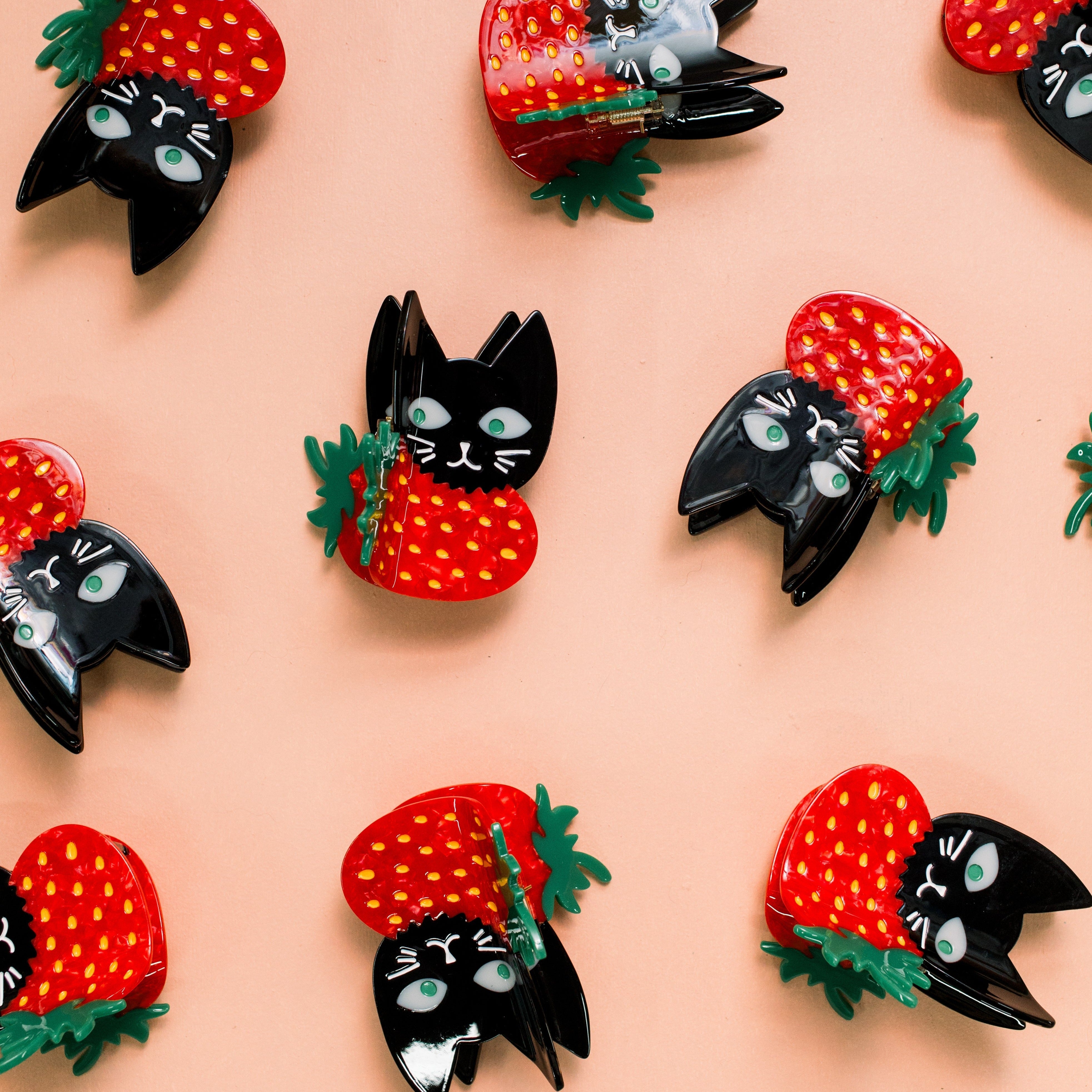 Strawberry Cat Claw