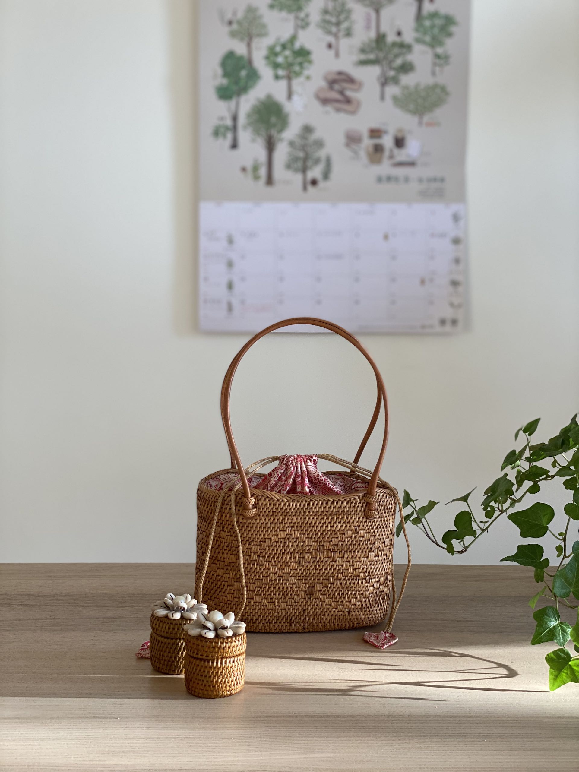 Bali Rattan Wave Handbag - Kauai