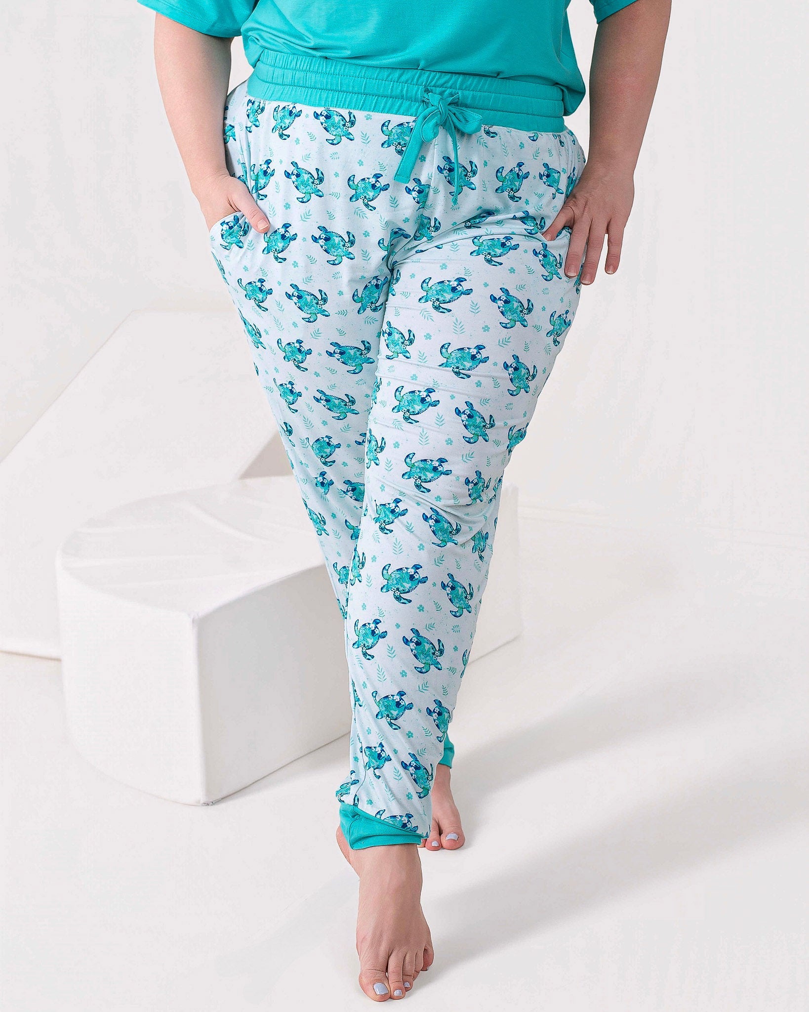 Sea Turtles | Women's Bamboo Jogger Pajama Pants