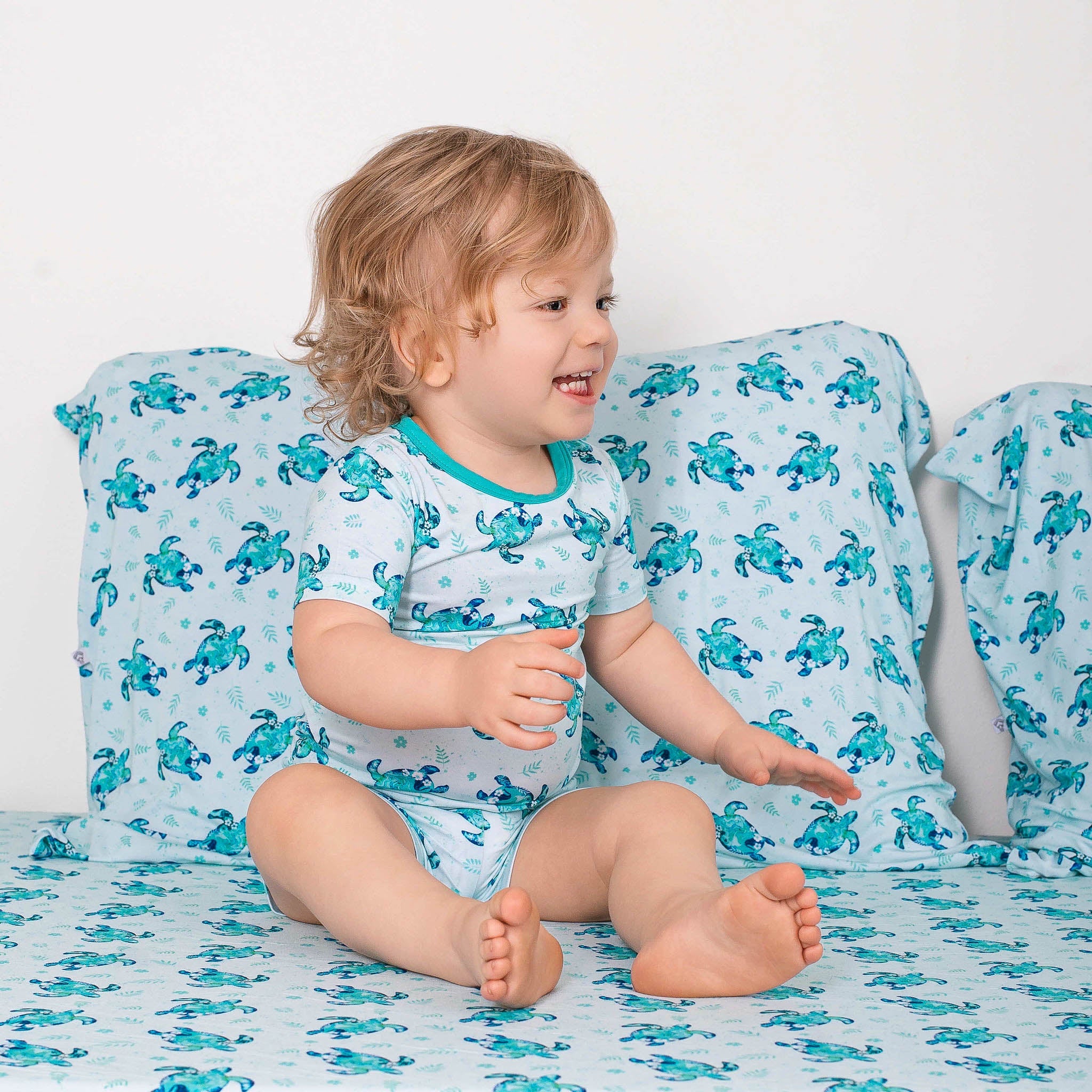 Sea Turtles | Two-piece Bamboo Short Sleeve Toddler & Kids Set