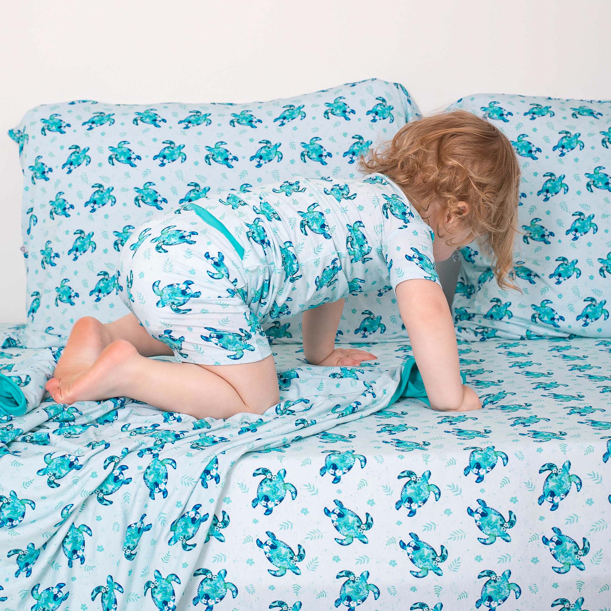 Sea Turtles | Two-piece Bamboo Short Sleeve Toddler & Kids Set