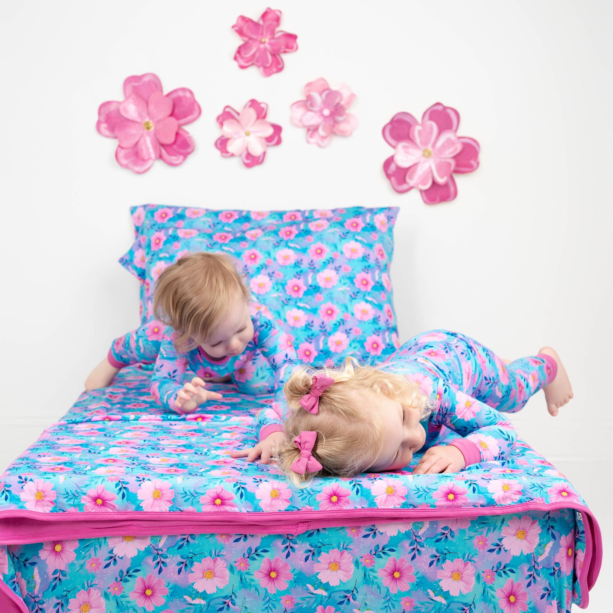 Dreamy Cosmos | Twin Sheet & Two Pillowcase Set