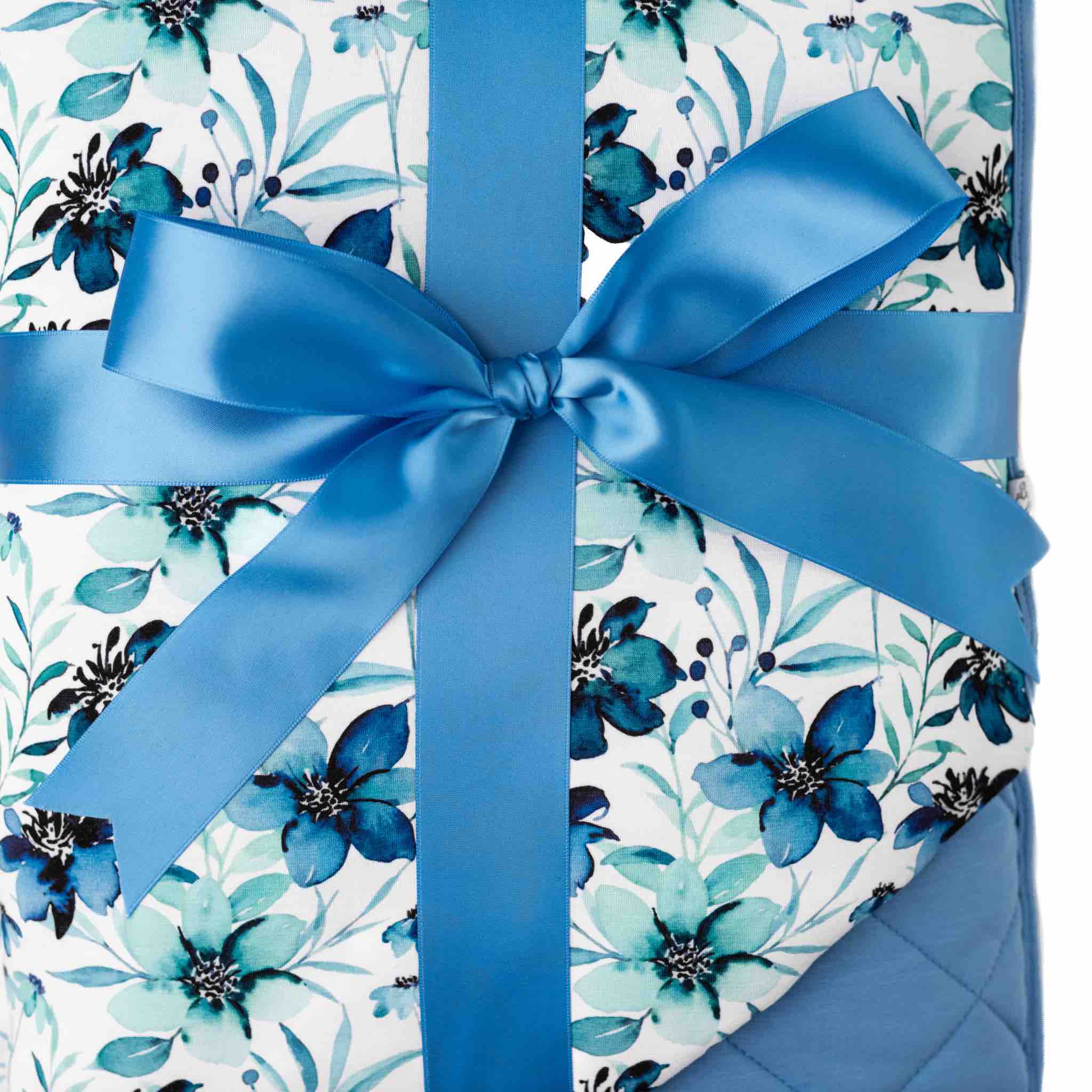 Azure Petals | Quilted Bamboo Adult Blanket