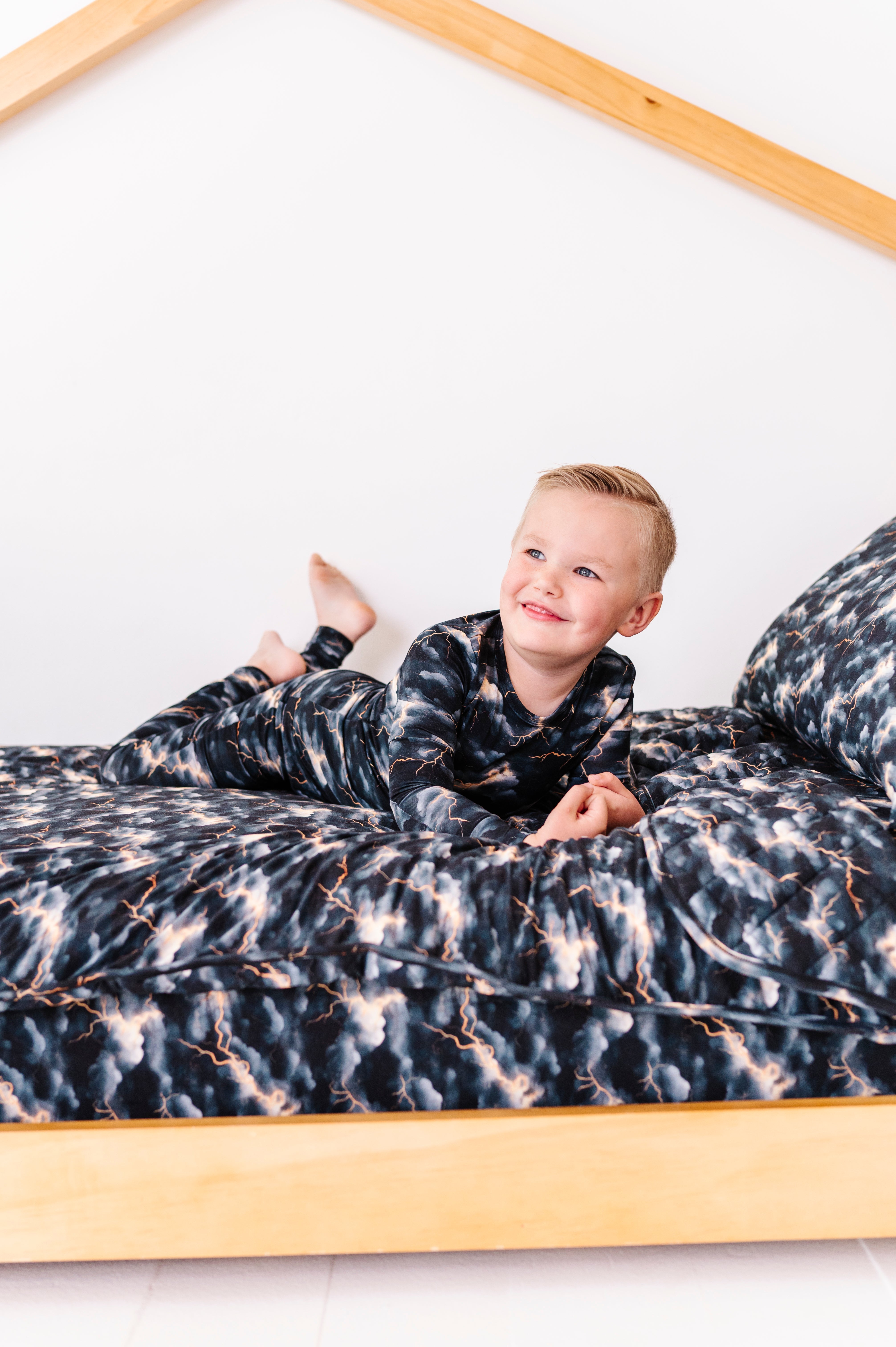 Stormy Clouds | Bamboo Two-piece Pajamas