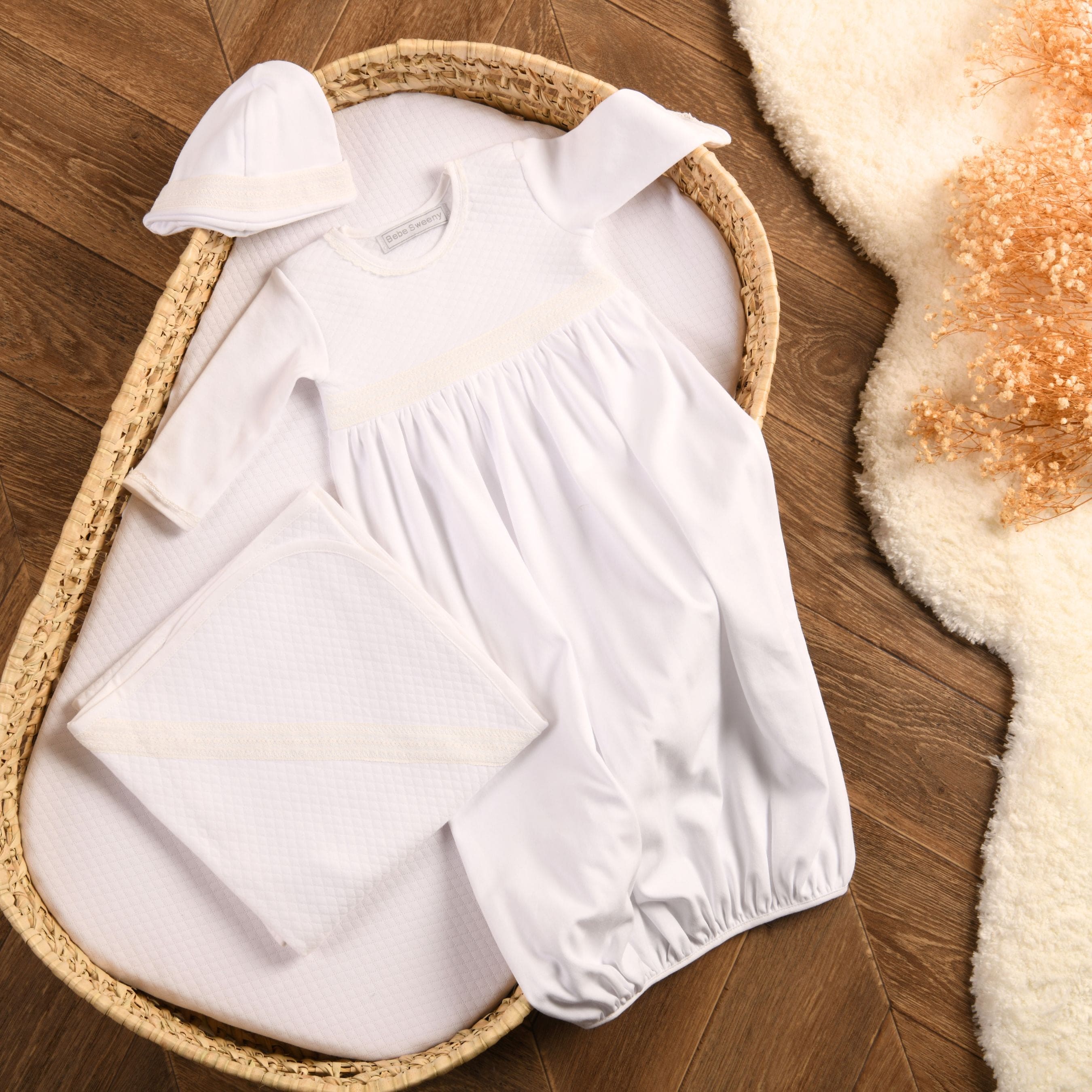 Baby White Cotton Gown Set (3)
