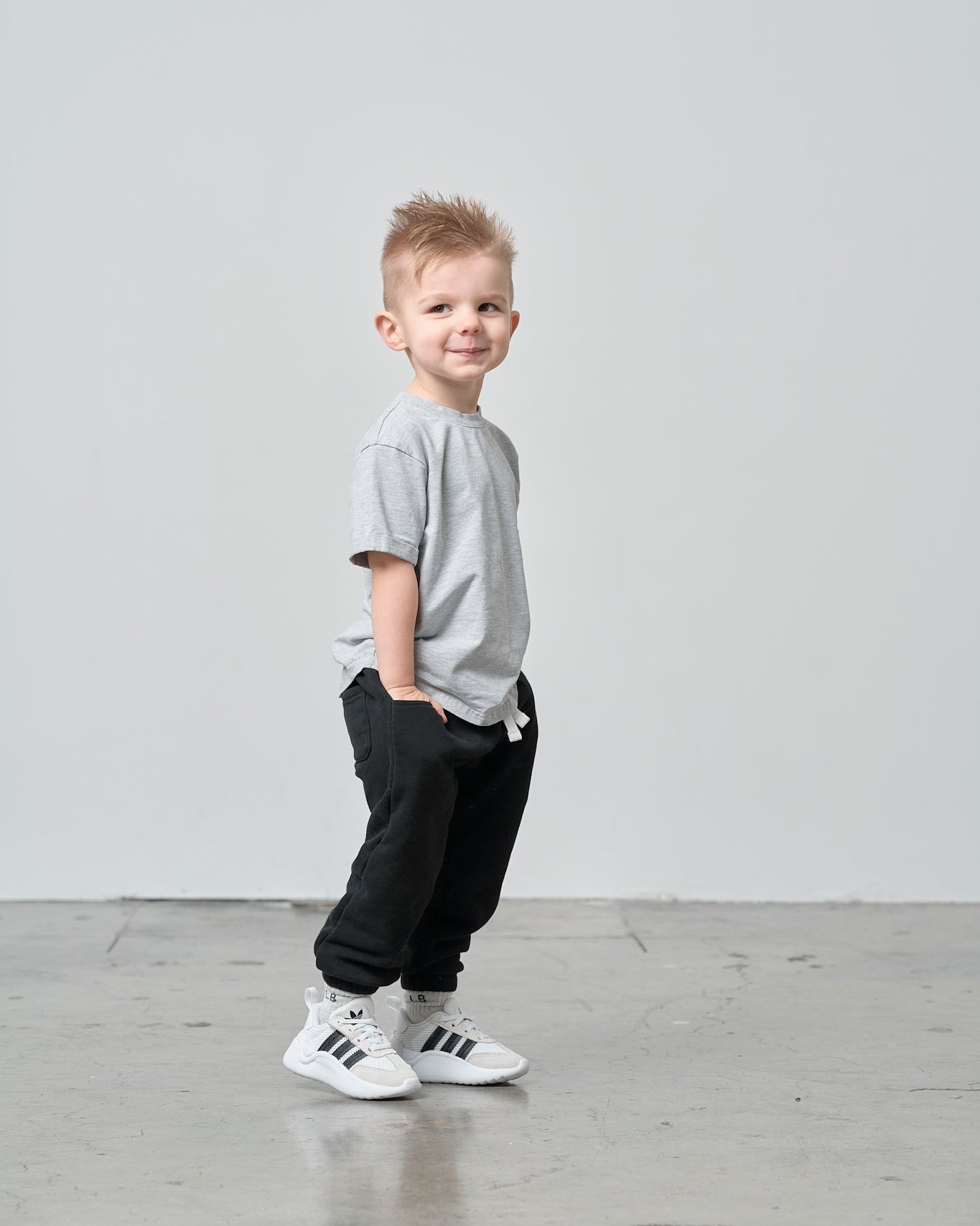 Basic Tee - Grey